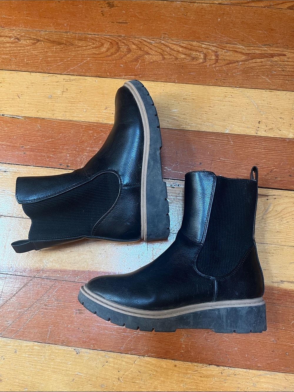 art class Black Chelsea Boots with Tan Trim - Kids